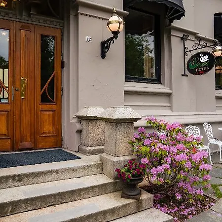 Steens Hotel 3*
